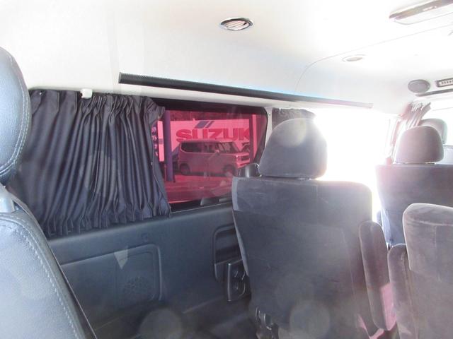 ハイエースワゴン GL キャプテンシート4脚/BIGX11インチナビ/フリップダウンモニター/UIリアスタビ/BLITZマフラー/コブラボンネット/F、左S、Rカメラ/デジタルインナーミラー/スロコン/クルコン/パドルシフト(51枚目)