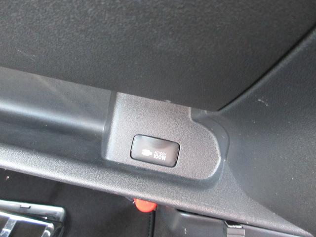 ハイエースワゴン GL キャプテンシート4脚/BIGX11インチナビ/フリップダウンモニター/UIリアスタビ/BLITZマフラー/コブラボンネット/F、左S、Rカメラ/デジタルインナーミラー/スロコン/クルコン/パドルシフト(80枚目)