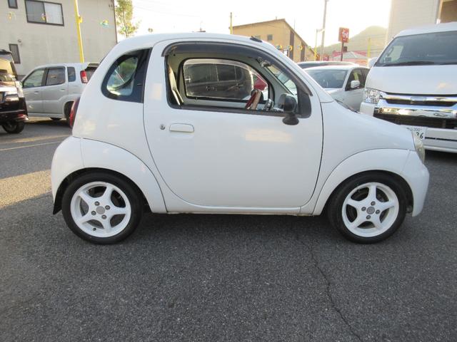 ツイン ガソリンA ターボエンジン載せ替え/5速マニュアル/ローダウン/14インチアルミ/タコメーター/フルセグ/DVD再生(4枚目)