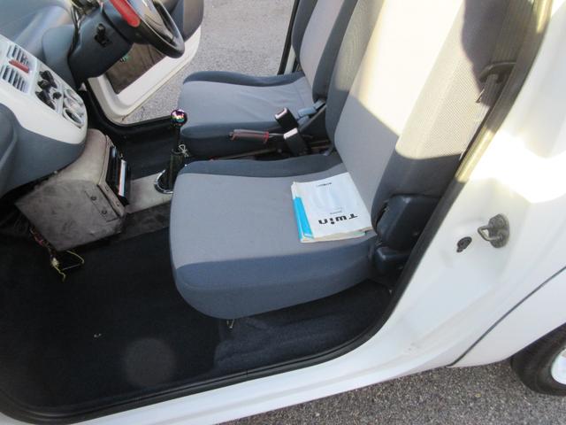 ツイン ガソリンA ターボエンジン載せ替え/5速マニュアル/ローダウン/14インチアルミ/タコメーター/フルセグ/DVD再生(15枚目)