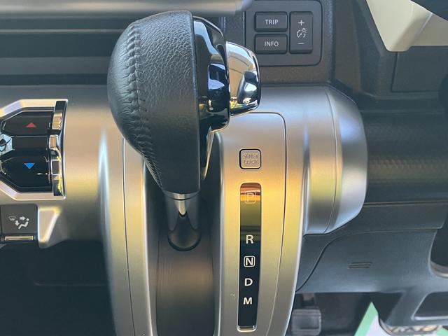 クロスビー ＨＹＢＲＩＤ　ＭＺ　２ＷＤ　ブラックシルバー２トン　デュアルセンサーブレーキサポート　全方位カメラ付きナビ（11枚目）