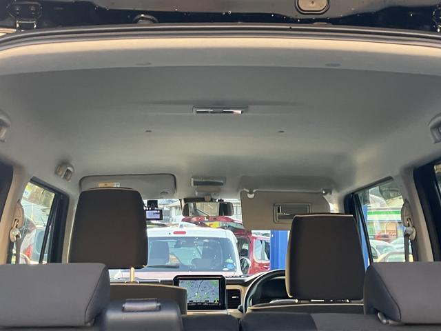 クロスビー ＨＹＢＲＩＤ　ＭＺ　２ＷＤ　ブラックシルバー２トン　デュアルセンサーブレーキサポート　全方位カメラ付きナビ（12枚目）