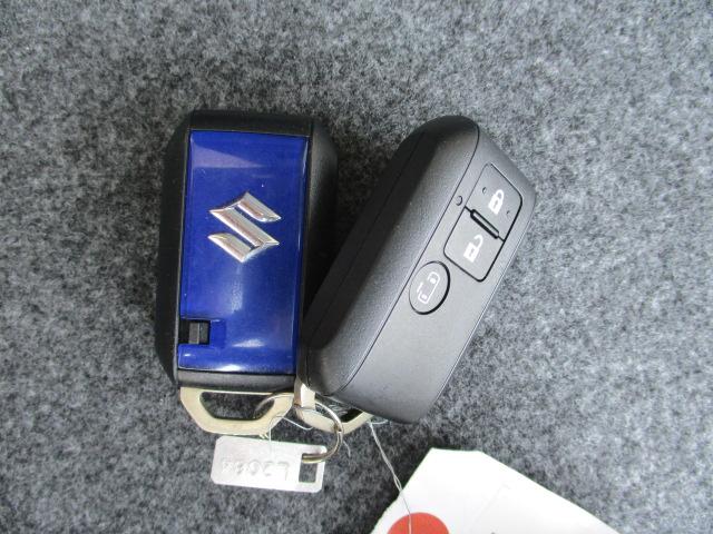 ソリオ ＨＹＢＲＩＤ　ＭＸ　前後ブレーキサポート　オートライト　スライドドア　プッシュスタート　シートヒーター　オートエアコン　スズキセーフティーサポート　衝突被害軽減システム　アイドリングストップ　横滑り防止機能　衝突安全ボディ　盗難防止システム（42枚目）