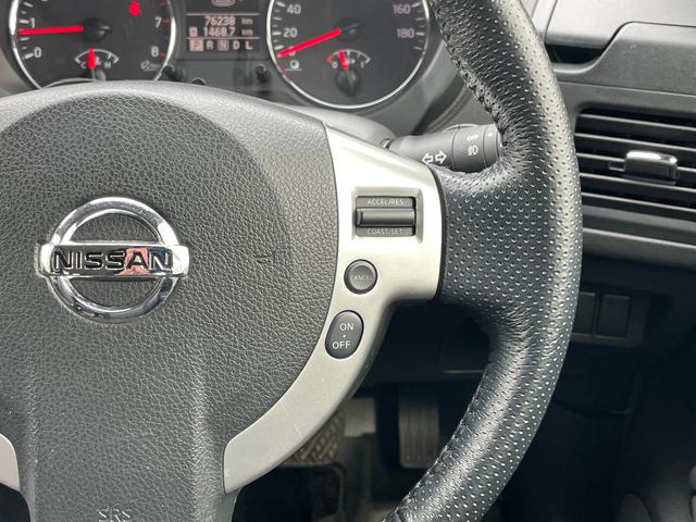 �I�[�g�N���[�Y�@�\���ځ��X�e�A�����O�X�C�b�`�ŊȒP�ɑ��삷�邱�Ƃ��ł��܂���