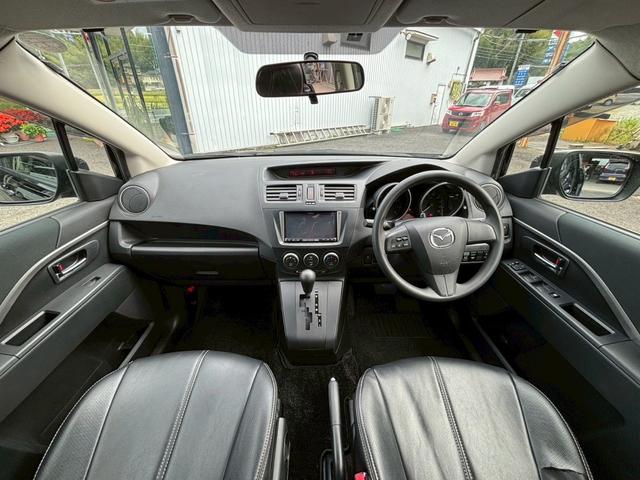 プレマシー ２０Ｃ　４ＷＤ　７人乗り　左側電動スライドドア　ＥＴＣ　ナビ　バックカメラ　フルセグＴＶ　Ｂｌｕｅｔｏｏｔｈ　ＣＤ　ＤＶＤ　オートエアコン　キーレスエントリー　電動格納ミラー　ＡＷ１５インチ　３列シート（4枚目）