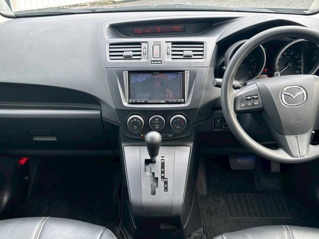 プレマシー ２０Ｃ　４ＷＤ　７人乗り　左側電動スライドドア　ＥＴＣ　ナビ　バックカメラ　フルセグＴＶ　Ｂｌｕｅｔｏｏｔｈ　ＣＤ　ＤＶＤ　オートエアコン　キーレスエントリー　電動格納ミラー　ＡＷ１５インチ　３列シート（6枚目）