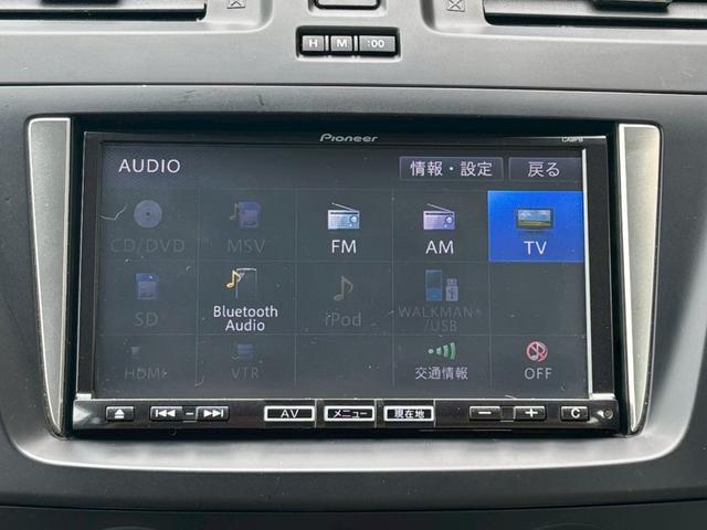 プレマシー ２０Ｃ　４ＷＤ　７人乗り　左側電動スライドドア　ＥＴＣ　ナビ　バックカメラ　フルセグＴＶ　Ｂｌｕｅｔｏｏｔｈ　ＣＤ　ＤＶＤ　オートエアコン　キーレスエントリー　電動格納ミラー　ＡＷ１５インチ　３列シート（12枚目）