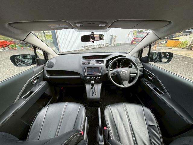 プレマシー ２０Ｃ　４ＷＤ　７人乗り　左側電動スライドドア　ＥＴＣ　ナビ　バックカメラ　フルセグＴＶ　Ｂｌｕｅｔｏｏｔｈ　ＣＤ　ＤＶＤ　オートエアコン　キーレスエントリー　電動格納ミラー　ＡＷ１５インチ　３列シート（24枚目）