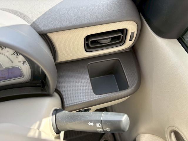 アルトラパン Ｇ　衝突被害軽減システム　レーンアシスト　ＥＴＣ　ＣＤ　Ｂｌｕｅｔｏｏｔｈ　ＵＳＢ　スマートキー　バックソナー　電動格納ミラー　シートヒーター　オートライト　ＡＢＳ　横滑り防止装置　アイドリングストップ（16枚目）