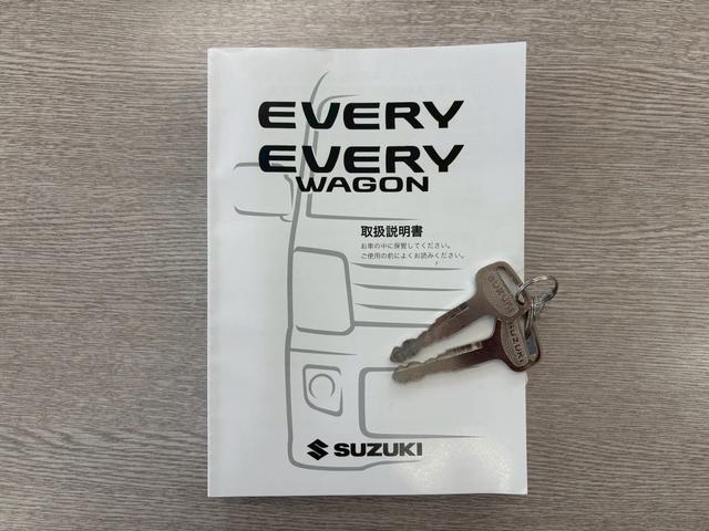 エブリイ ＰＡ　４ＷＤ　ハイルーフ　５速ＭＴ　ルーフキャリア　両側スライドドア　ＡＭ／ＦＭラジオ　ＡＢＳ　エアコン　パワーステアリング　運転席・助手席エアバック　衝突安全ボディ（12枚目）