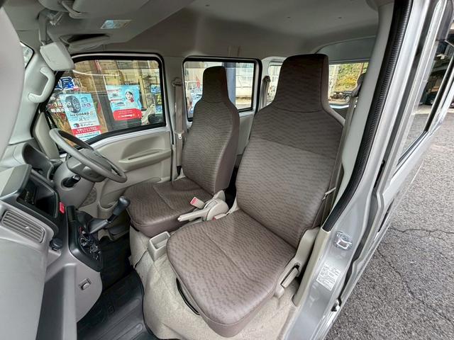 エブリイ ＰＡ　４ＷＤ　ハイルーフ　５速ＭＴ　ルーフキャリア　両側スライドドア　ＡＭ／ＦＭラジオ　ＡＢＳ　エアコン　パワーステアリング　運転席・助手席エアバック　衝突安全ボディ（18枚目）