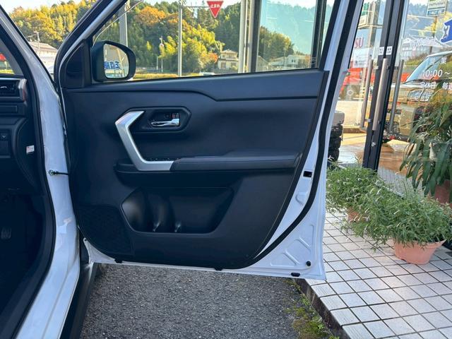 ロッキー Ｇ　４ＷＤ　衝突被害軽減システム　レーンアシスト　ＥＴＣ　ナビ　バックカメラ　フルセグＴＶ　Ｂｌｕｅｔｏｏｔｈ　ＣＤ　ＤＶＤ　ＬＥＤヘッドライト　ＡＷ１７インチ　クルコン　シートヒーター　サイドカーテン（48枚目）