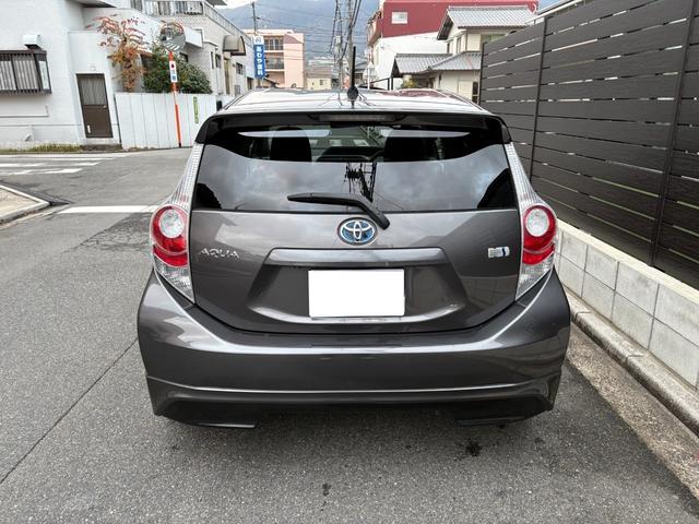 アクア Ｓ　トヨタ純正エアロ　ナビ　フルセグテレビ　ＥＴＣ　社外アルミ　ホイール　スタットレスタイヤ別有（5枚目）