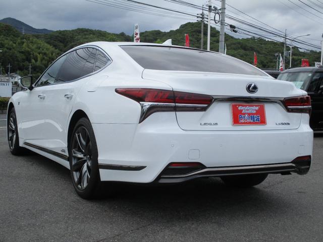 ＬＳ ＬＳ５００ｈ　Ｆスポーツ　パノラマミックビューモニター　サンルーフ　Ｐバックドア　純正２０インチアルミ　全席シートヒーター　シートエアコン　ＥＴＣ　ドラレコ　レーダー探知機　黒本革シート　両席Ｐシート　デジタルインナーミラー（9枚目）