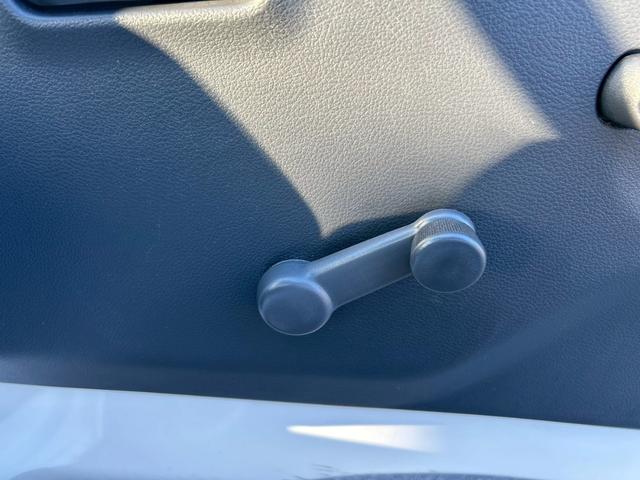 キャリイトラック KCエアコン・パワステ 5速マニュアル 純正オーディオ マニュアルエアコン 純正スチール12インチ(17枚目)