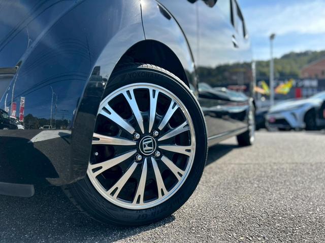 N-BOXスラッシュ X・ターボパッケージ 純正ナビ バックカメラ フルセグテレビ Bluetoothオーディオ ETC クルーズコントロール パドルシフト ハンドルヒーター 横滑り防止装置 衝突軽減装置 前席左右シートヒーター ベンチシート(14枚目)