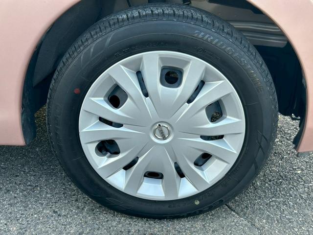 デイズ Ｊ　ディスプレイオーディオ　Ｂｌｕｅｔｏｏｔｈオーディオ　ＣＤ再生　ＥＴＣ　純正１４インチスチールホイール　電動格納ドアミラー　ベンチシート　マニュアルエアコン　キーレスキー　フルフラット（13枚目）