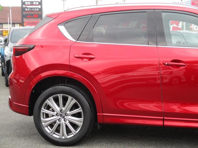 ＣＸ－５ ＸＤ　エクスクルーシブモード　サンルーフ　ディーゼルターボ　本革シート　両席Ｐシート　ＢＯＳＥ　シートヒーター　シートエアコン　ディスプレイオーディオ　全方位モニター　クリアランスソナー　置くだけ充電　ブラインドスポットモニター（13枚目）
