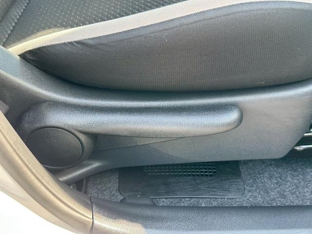 ノート e-パワー B ※アラウンドビューモニター・オートライト・オートエアコン・キーレスプッシュスタート・スマートキー・社外ナビ・TV・ISOFIX・シートリフター・デジタルインナーミラー・ETC・エマージェンシーブレーキ(34枚目)