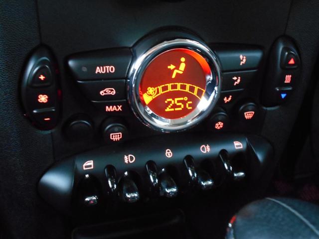 MINI クーパー R56最終後期モデル ポータブルナビTV クロムインテリアPKG ポータブルナビ(19枚目)