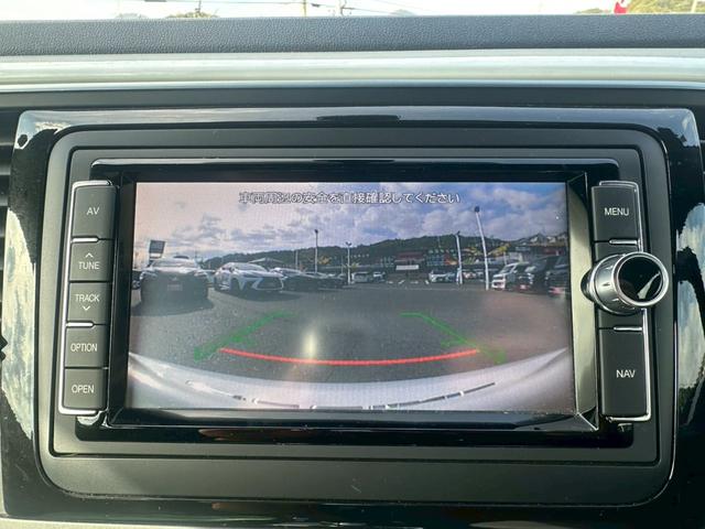 ザ・ビートル デザインマイスター　革巻きステアリング　純正ナビ　フルセグＴＶ　バックモニター　パドルシフト　オートエアコン　純正１７インチアルミ　ＥＴＣ（23枚目）