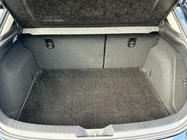 アクセラスポーツ 15S ※LEDヘッドライト・純正ナビ・全方位モニター・ドライブレコーダー・サイドエアバッグ・カーテンエアバッグ・プライバシーガラス・Bluetooth・オートエアコン・オートハイビーム・純正アルミ・クルコン(11枚目)