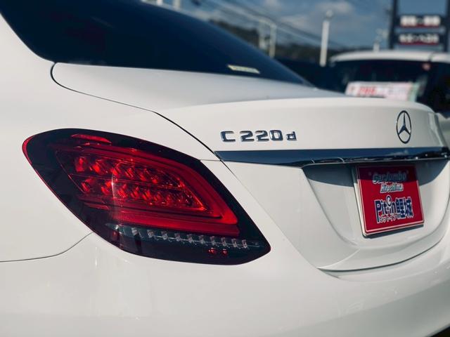Cクラス C220dローレウスエディションスポーツプラスパック 純正ナビ/バックカメラ/本革シート/メモリーパワーシート/ETC/ヘッドライトLED/アンビエントライト/ディーゼルエンジン/スペアキー/純正アルミホイール/BSM(12枚目)