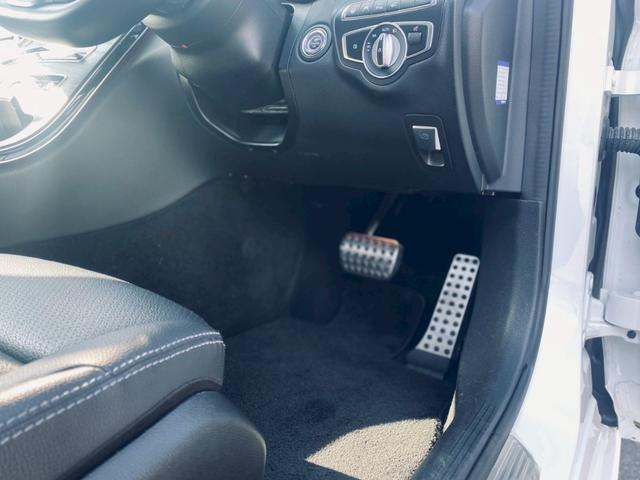 Cクラス C220dローレウスエディションスポーツプラスパック 純正ナビ/バックカメラ/本革シート/メモリーパワーシート/ETC/ヘッドライトLED/アンビエントライト/ディーゼルエンジン/スペアキー/純正アルミホイール/BSM(32枚目)