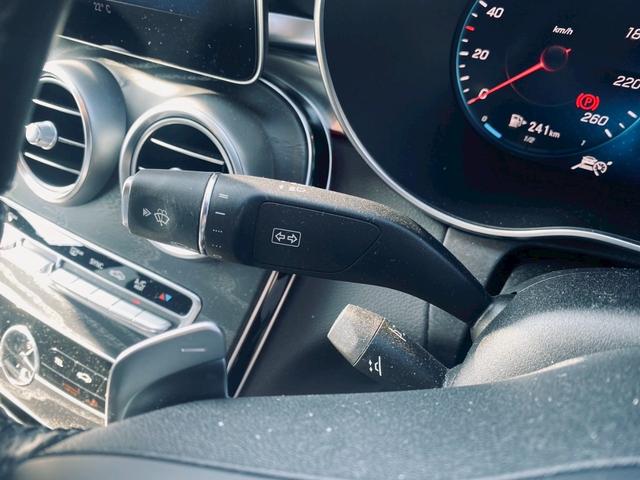 Cクラス C220dローレウスエディションスポーツプラスパック 純正ナビ/バックカメラ/本革シート/メモリーパワーシート/ETC/ヘッドライトLED/アンビエントライト/ディーゼルエンジン/スペアキー/純正アルミホイール/BSM(62枚目)