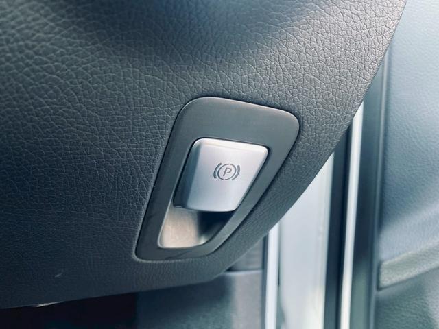 Cクラス C220dローレウスエディションスポーツプラスパック 純正ナビ/バックカメラ/本革シート/メモリーパワーシート/ETC/ヘッドライトLED/アンビエントライト/ディーゼルエンジン/スペアキー/純正アルミホイール/BSM(71枚目)