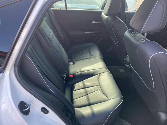 クラウンハイブリッド RSアドバンス 純正ナビ トヨタセーフティ デジタルインナーミラー パノラミックビュー レザーシート ブラインドスポットモニター サンルーフ 純正アルミホイール ETC ドライブレコーダー ヘッドアップディスプレイ(15枚目)