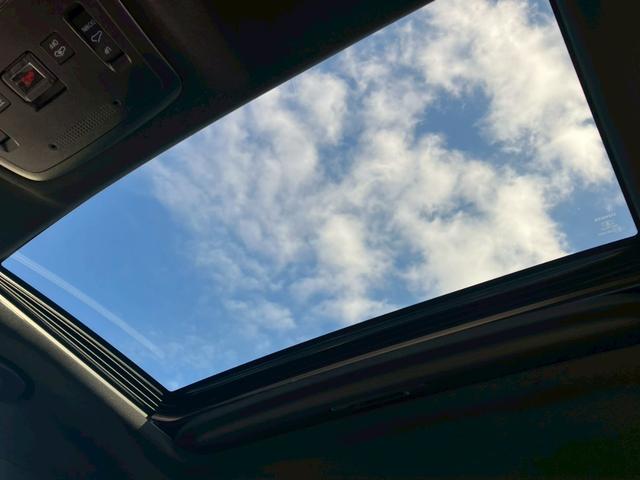 クラウンハイブリッド RSアドバンス 純正ナビ トヨタセーフティ デジタルインナーミラー パノラミックビュー レザーシート ブラインドスポットモニター サンルーフ 純正アルミホイール ETC ドライブレコーダー ヘッドアップディスプレイ(27枚目)