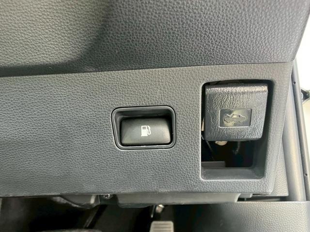 クラウンハイブリッド RSアドバンス 純正ナビ トヨタセーフティ デジタルインナーミラー パノラミックビュー レザーシート ブラインドスポットモニター サンルーフ 純正アルミホイール ETC ドライブレコーダー ヘッドアップディスプレイ(42枚目)