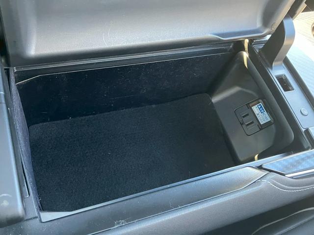 クラウンハイブリッド RSアドバンス 純正ナビ トヨタセーフティ デジタルインナーミラー パノラミックビュー レザーシート ブラインドスポットモニター サンルーフ 純正アルミホイール ETC ドライブレコーダー ヘッドアップディスプレイ(48枚目)