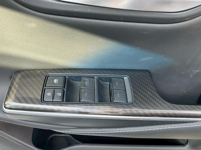 クラウンハイブリッド RSアドバンス 純正ナビ トヨタセーフティ デジタルインナーミラー パノラミックビュー レザーシート ブラインドスポットモニター サンルーフ 純正アルミホイール ETC ドライブレコーダー ヘッドアップディスプレイ(52枚目)