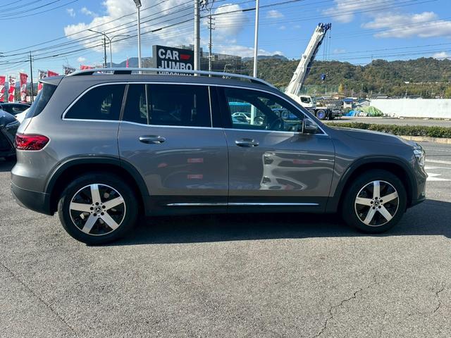 ＧＬＢ ＧＬＢ１８０　純正ナビ　フルセグＴＶ　ルーフレール　純正１８インチアルミ　前席パワーシート　シートメモリー　パワーバックドア　パドルシフト　ＬＥＤヘッドライト（3枚目）