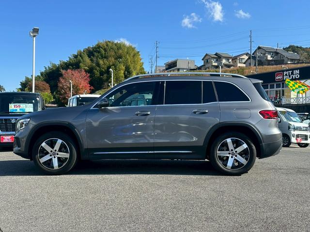 ＧＬＢ ＧＬＢ１８０　純正ナビ　フルセグＴＶ　ルーフレール　純正１８インチアルミ　前席パワーシート　シートメモリー　パワーバックドア　パドルシフト　ＬＥＤヘッドライト（4枚目）