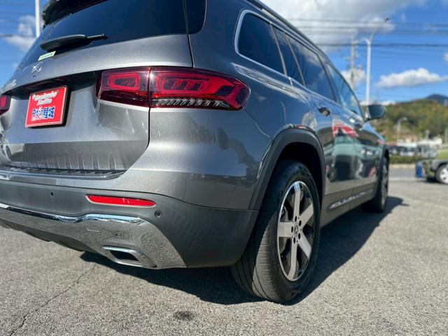 ＧＬＢ ＧＬＢ１８０　純正ナビ　フルセグＴＶ　ルーフレール　純正１８インチアルミ　前席パワーシート　シートメモリー　パワーバックドア　パドルシフト　ＬＥＤヘッドライト（7枚目）