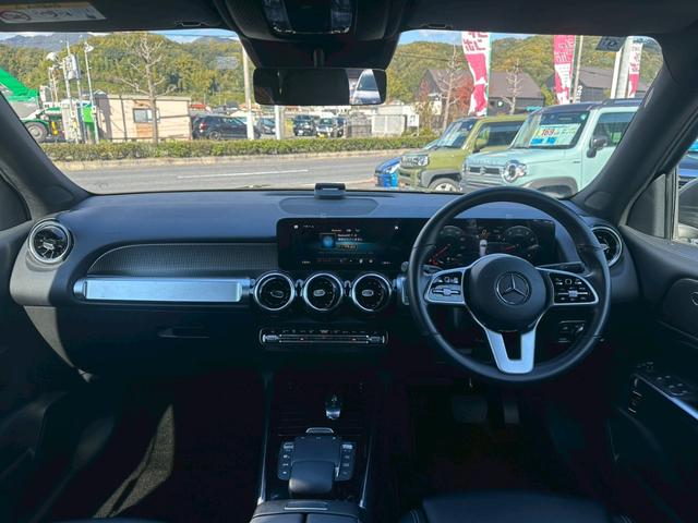 ＧＬＢ ＧＬＢ１８０　純正ナビ　フルセグＴＶ　ルーフレール　純正１８インチアルミ　前席パワーシート　シートメモリー　パワーバックドア　パドルシフト　ＬＥＤヘッドライト（14枚目）