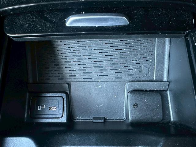 ＧＬＢ ＧＬＢ１８０　純正ナビ　フルセグＴＶ　ルーフレール　純正１８インチアルミ　前席パワーシート　シートメモリー　パワーバックドア　パドルシフト　ＬＥＤヘッドライト（43枚目）