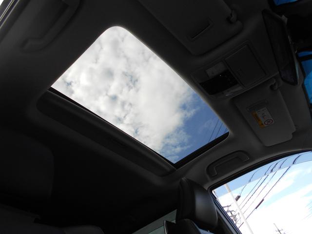 ランドクルーザープラド TX Lパッケージ マットブラックエディション 2800ディーゼル 3列7人乗り 電動黒革シート サンルーフ アルパインBIGナビ 後席モニターX2機 アルパインデジタルミラー(9枚目)
