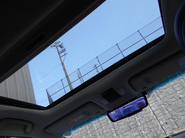 ランドクルーザープラド TX Lパッケージ マットブラックエディション 2800ディーゼル 3列7人乗り 電動黒革シート サンルーフ アルパインBIGナビ 後席モニターX2機 アルパインデジタルミラー(19枚目)