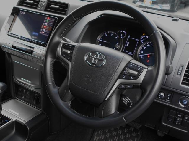 ランドクルーザープラド TX Lパッケージ マットブラックエディション 2800ディーゼル 3列7人乗り 電動黒革シート サンルーフ アルパインBIGナビ 後席モニターX2機 アルパインデジタルミラー(21枚目)