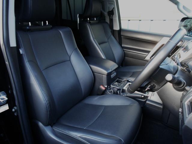 ランドクルーザープラド TX Lパッケージ マットブラックエディション 2800ディーゼル 3列7人乗り 電動黒革シート サンルーフ アルパインBIGナビ 後席モニターX2機 アルパインデジタルミラー(29枚目)