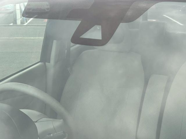 デイズ Ｓ　ディスプレイオーディオ　ＣＤ再生　ＤＶＤ再生　衝突軽減装置　コーナーセンサー　横滑り防止装置　運転席シートヒーター　アイドリングストップ　ＥＴＣ　マニュアルエアコン　ベンチシート　ＩＳＯＦＩＸ（10枚目）