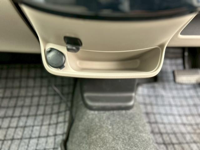 デイズ Ｓ　ディスプレイオーディオ　ＣＤ再生　ＤＶＤ再生　衝突軽減装置　コーナーセンサー　横滑り防止装置　運転席シートヒーター　アイドリングストップ　ＥＴＣ　マニュアルエアコン　ベンチシート　ＩＳＯＦＩＸ（32枚目）