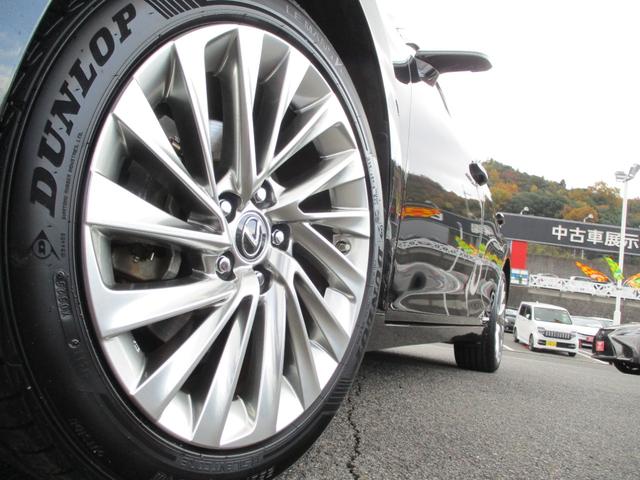 ＥＳ ＥＳ３００ｈ　バージョンＬ　１２．３インチディスプレイオーディオ　デジタルアウターミラー　サンルーフ　純正１８ＡＷ　黒本革シート　両席Ｐシート　シートヒーター　シートエアコン　パノラマミックビューモニター　デジタルインナーミラー（22枚目）