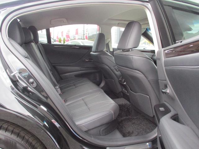 ＥＳ ＥＳ３００ｈ　バージョンＬ　１２．３インチディスプレイオーディオ　デジタルアウターミラー　サンルーフ　純正１８ＡＷ　黒本革シート　両席Ｐシート　シートヒーター　シートエアコン　パノラマミックビューモニター　デジタルインナーミラー（52枚目）