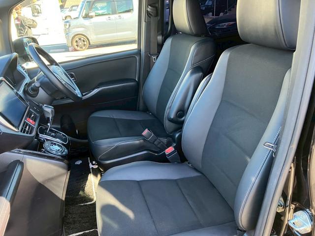 ノア Si ダブルバイビー 純正10インチナビ フルセグ DVD バックカメラ フリップダウン トヨタセーフティ 両側パワースライドドア ハーフレザーシート クルーズコントロール 純正アルミホイール ETC フォグ(22枚目)