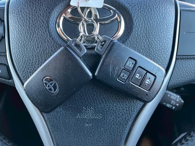 ノア Si ダブルバイビー 純正10インチナビ フルセグ DVD バックカメラ フリップダウン トヨタセーフティ 両側パワースライドドア ハーフレザーシート クルーズコントロール 純正アルミホイール ETC フォグ(34枚目)